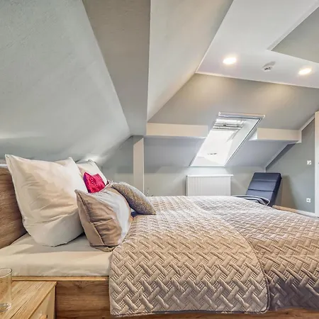 Strandstrasse 16 - 6 דירה *